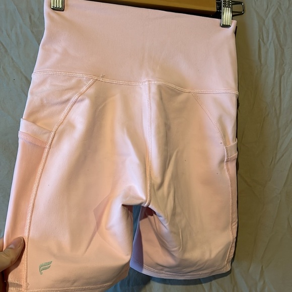 Fabletics biker shorts - Picture 2 of 2